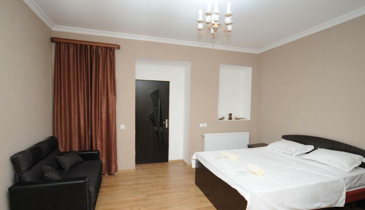Shako'S Apartments Тбілісі Екстер'єр фото